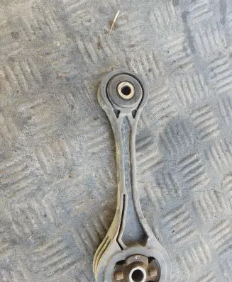 Subaru Legacy Gearbox mount