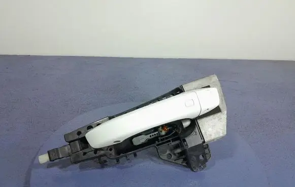 Audi Q7 4L Front door exterior handle 4M1837885A