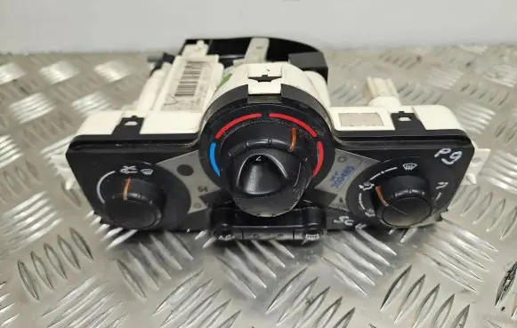 Renault Scenic II - Grand scenic II Climate control unit 69580001 K666572Q