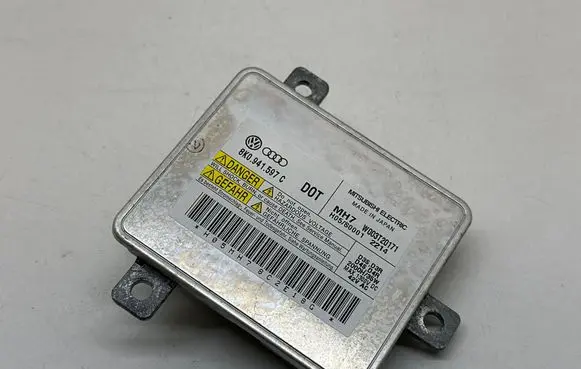 Volkswagen Sharan Headlight ballast module Xenon 8K0941597C
