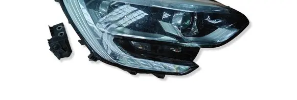 Renault Megane IV Headlight/headlamp 90060921 260102555R