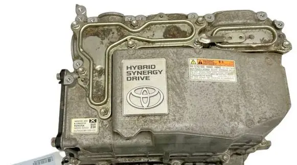 Toyota Yaris Voltage converter inverter G920052033