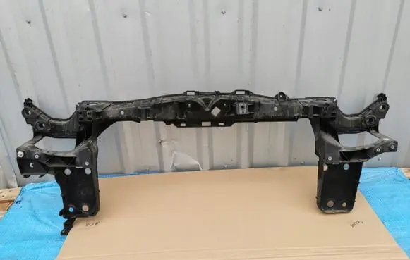 Mercedes-Benz Citan W415 Radiator support slam panel 8201130847R
