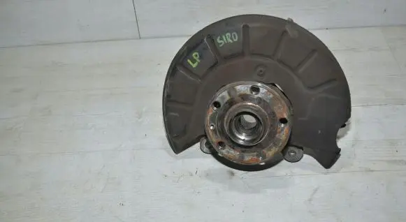Volkswagen Scirocco Front wheel hub