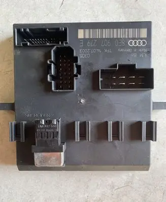 Audi A4 S4 B6 8E 8H Comfort/convenience module 8E0907279E