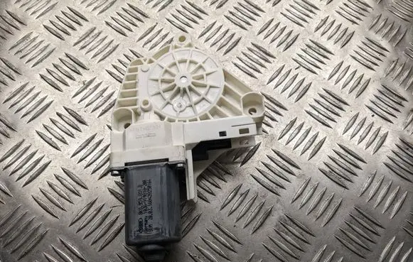 Audi A7 S7 4G Front door window regulator motor 8K0959801B