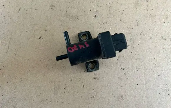 Renault Scenic II - Grand scenic II Breather/breather pipe/hose 8200045745