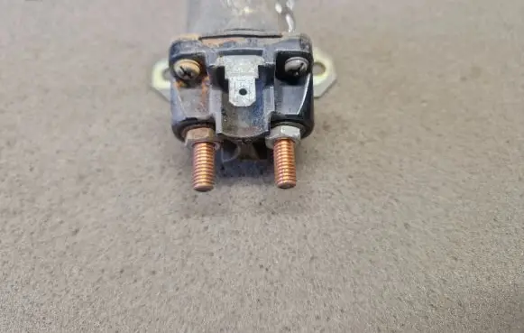 Mitsubishi Pajero Sport I Glow plug pre-heat relay MD337888