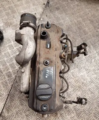 Volkswagen PASSAT B5 Engine head 