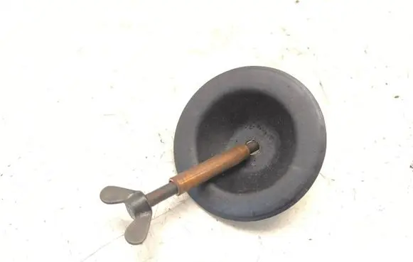 Mercedes-Benz W123 Spare wheel bolt 