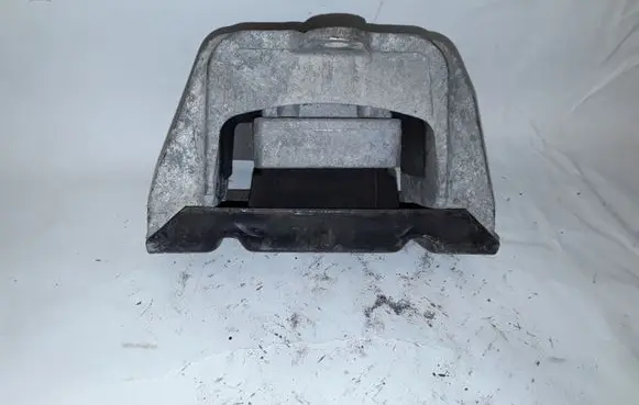 Volkswagen Golf VI Engine mount bracket 1J0199555