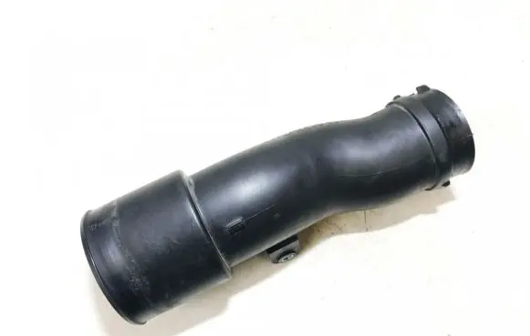Opel Astra J Air intake hose/pipe 1039897s01