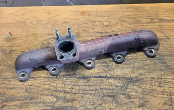 Opel Combo E Exhaust manifold