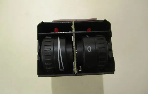Volkswagen Touran I Headlight level height control switch 1T0941333