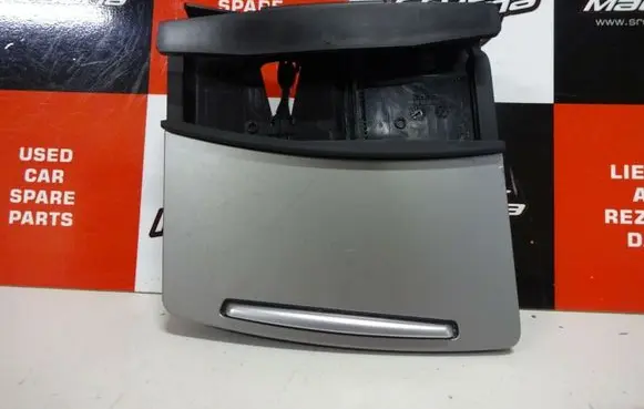 Audi A6 S6 C6 4F Ashtray (front) 4F1857951C
