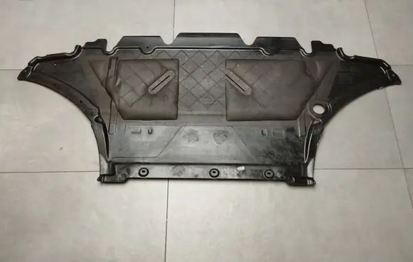 Audi A5 Sportback 8TA Engine splash shield/under tray 8K0863821S