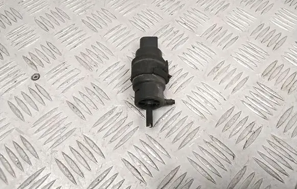 Audi A8 S8 D5 Windscreen/windshield washer pump 8K5955647