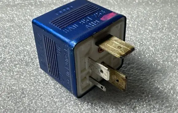 Audi A6 S6 C6 4F Other relay 8A0951253