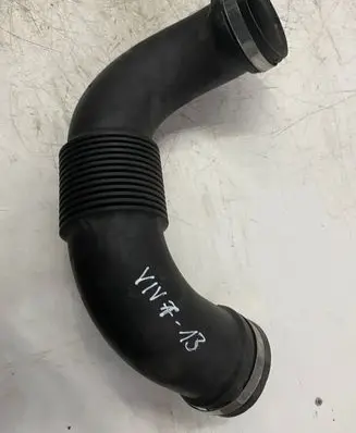 Opel Vivaro Air intake hose/pipe 1105223S01
