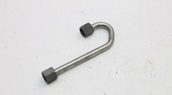 Audi Q3 F3 Fuel injector supply line/pipe 04E130241AM