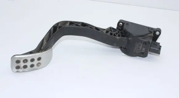 Peugeot RCZ Accelerator throttle pedal 9687770480