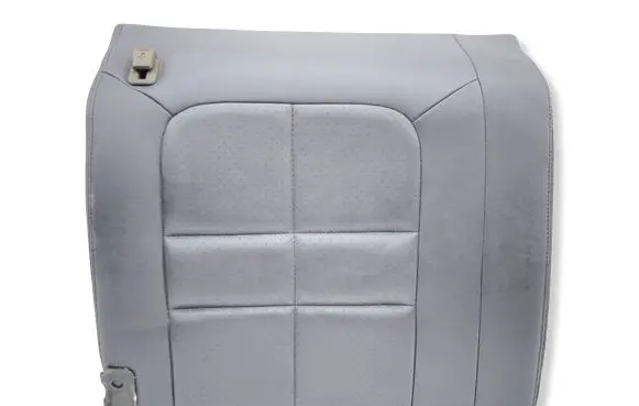 Mitsubishi 3000 GT Rear seat 
