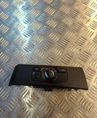 BMW 5 E60 E61 Light switch 6988565 33295201