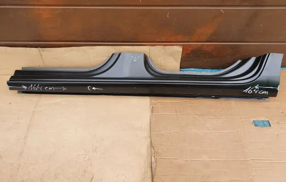 Skoda Superb B8 (3V) Rear sill (body part) 3V0809601