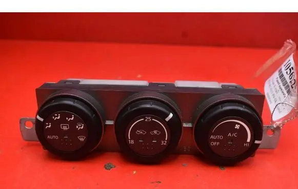 Nissan X-Trail T30 Climate control unit 27500EQ410