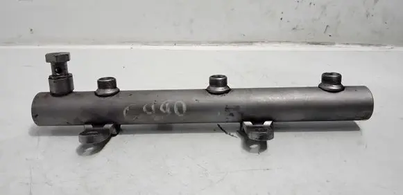 Volkswagen Touareg I Fuel main line pipe 059130090AG