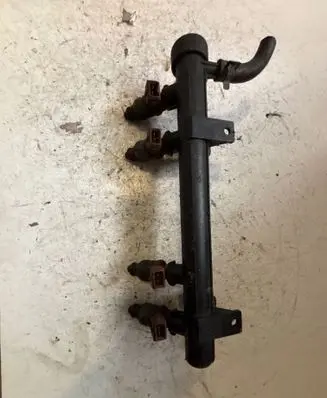 Skoda Fabia Mk1 (6Y) Fuel main line pipe 047133321J