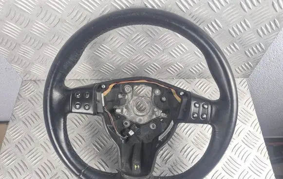 Seat Toledo III (5P) Steering wheel 5P0419091B