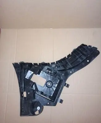 Volvo XC60 Bumper support mounting bracket corner 31323763