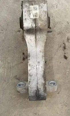 Mini Cooper Countryman F60 Gearbox mount 17276810