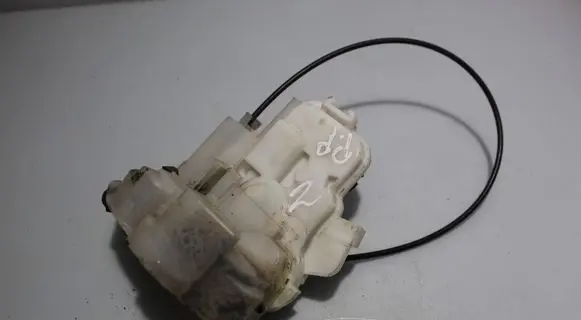 Subaru Impreza III Front door lock