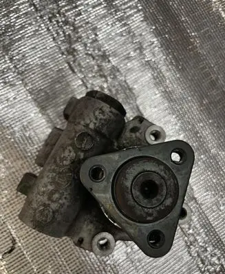 BMW 7 E65 E66 Power steering pump 6759212