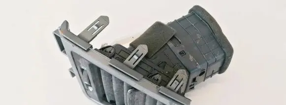 Hyundai Tucson TL Dash center air vent grill D797480900 D7974-80900