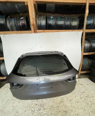 Mercedes-Benz GLA H247 Truck tailgate 