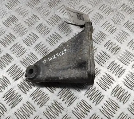 Mercedes-Benz CLK A209 C209 Engine mounting bracket A1122232104
