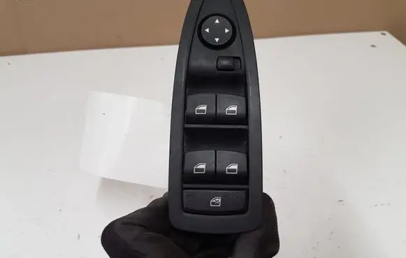 BMW 1 F20 F21 Electric window control switch 7283832 92081102