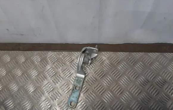 Mercedes-Benz GL X166 Loading door upper hinge 