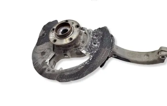 BMW X6 E71 Front wheel hub 6773784 31216773784