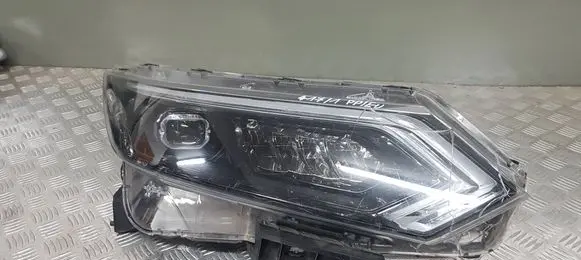 Nissan Qashqai Headlight/headlamp 4171ATS
