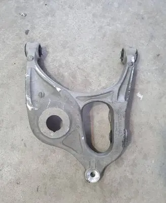 Rear upper control arm/wishbone