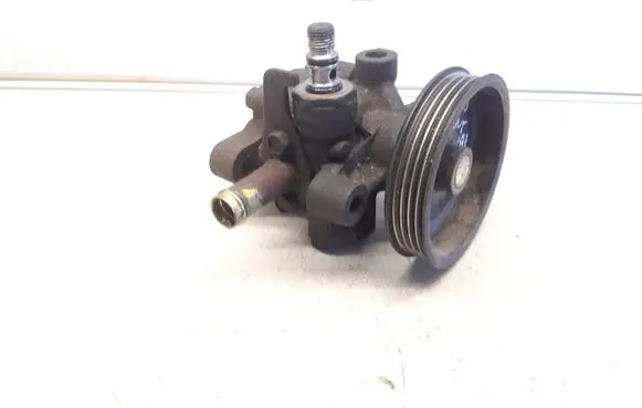 Mitsubishi Galant Power steering pump