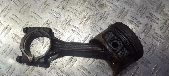 Volkswagen Polo III 6N 6N2 6NF Piston with connecting rod 032f