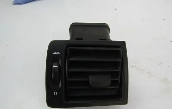 Volvo S40 Dash center air vent grill 