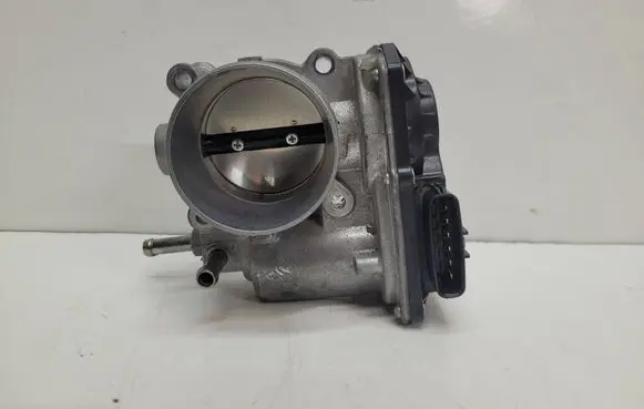 Toyota C-HR I Throttle valve 220300T110