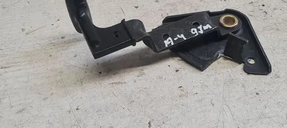 Audi A4 S4 B5 8D Engine bonnet (hood) release handle 8D1823531C