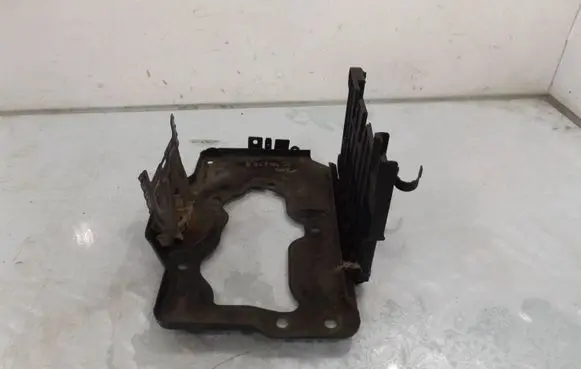 Opel Vectra B Battery box tray 